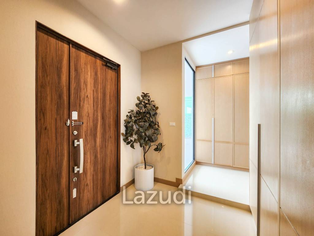 5 Bed 6 Bath 556 SQ.M. Aerie Srinakarin-Krungthepkreetha