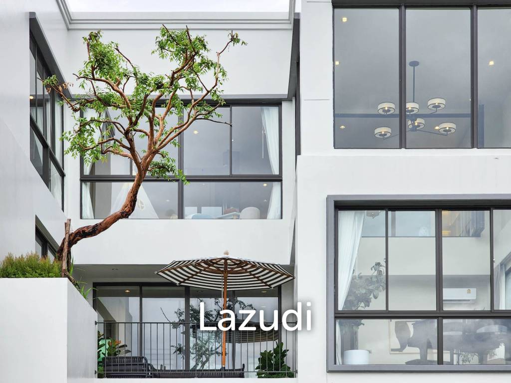 5 Bed 6 Bath 556 SQ.M. Aerie Srinakarin-Krungthepkreetha