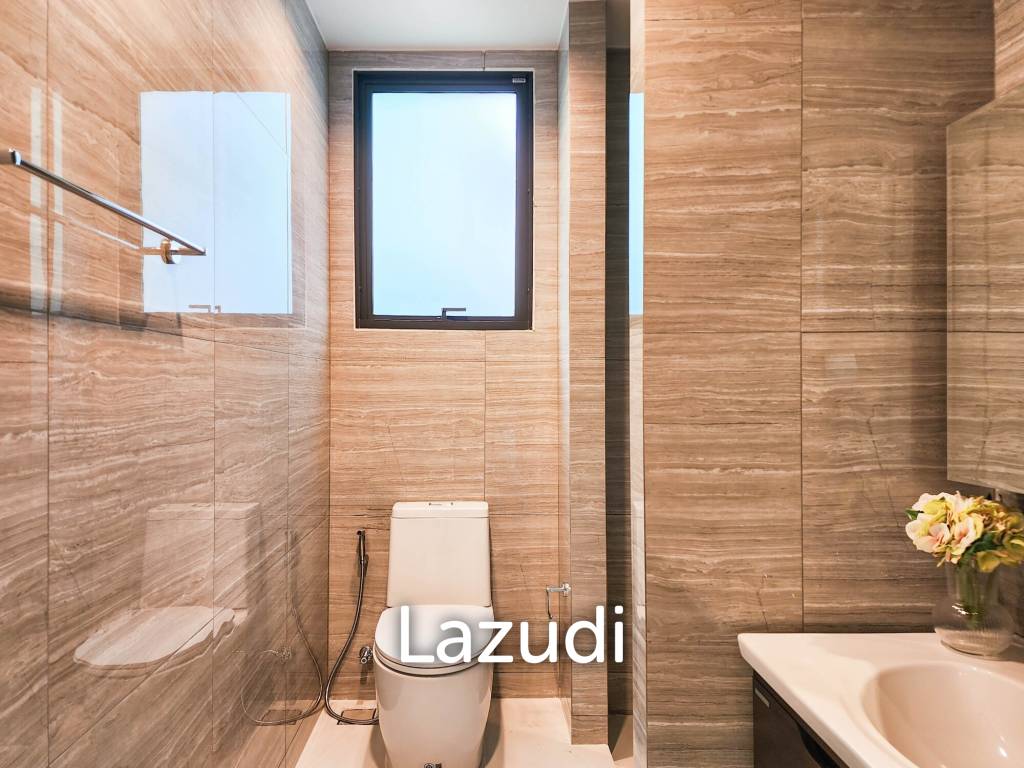 5 Bed 6 Bath 556 SQ.M. Aerie Srinakarin-Krungthepkreetha