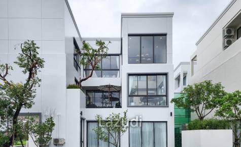 5 Bed 6 Bath 556 SQ.M. Aerie Srinakarin-Krungthepkreetha