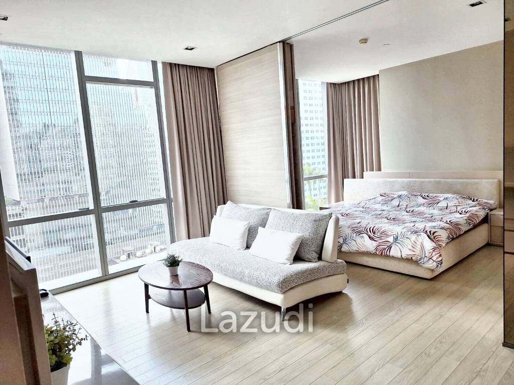 1 Bed 1 Bath 54 SQ.M The Room Sukhumvit 21