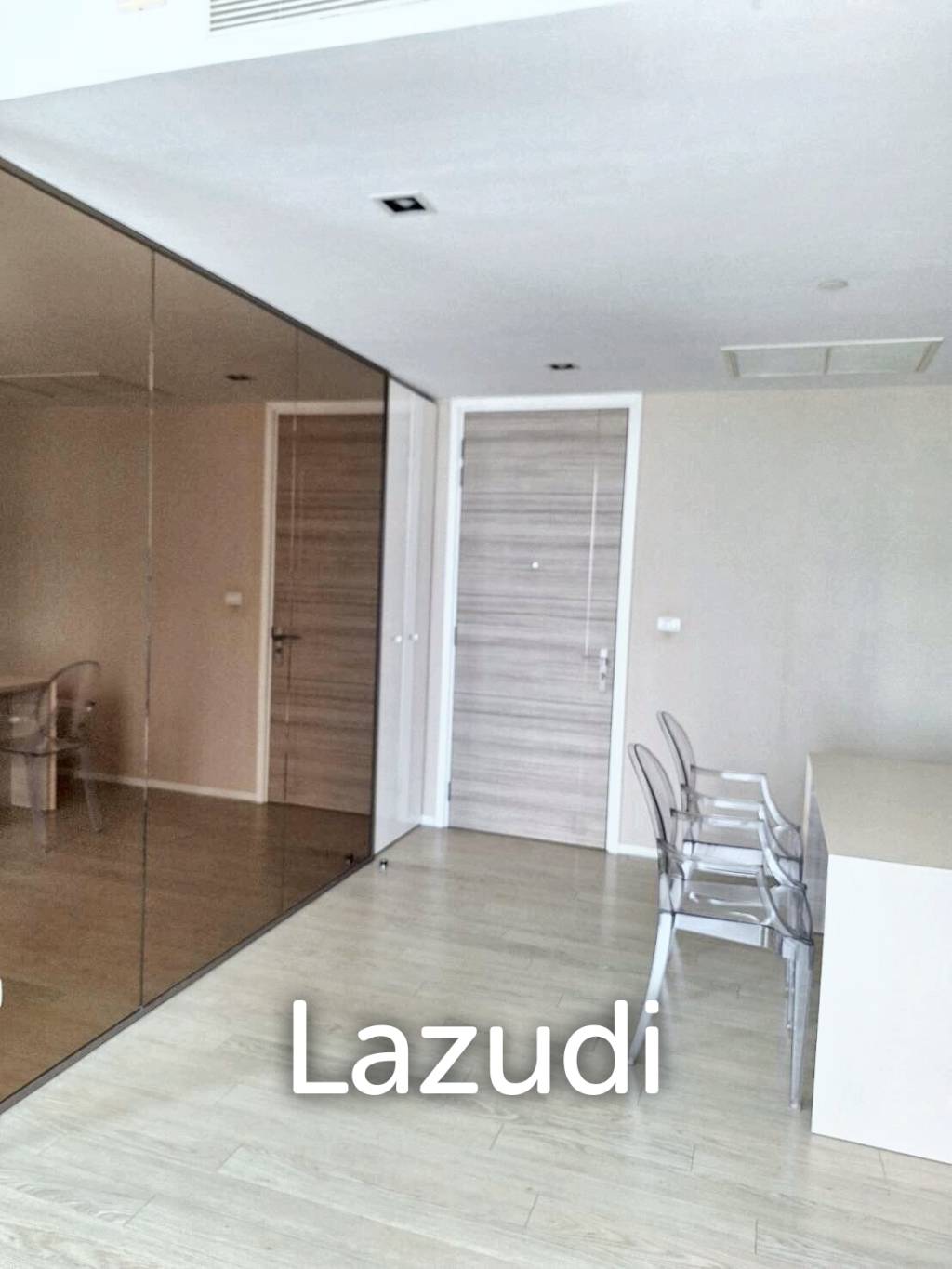 1 Bed 1 Bath 54 SQ.M The Room Sukhumvit 21