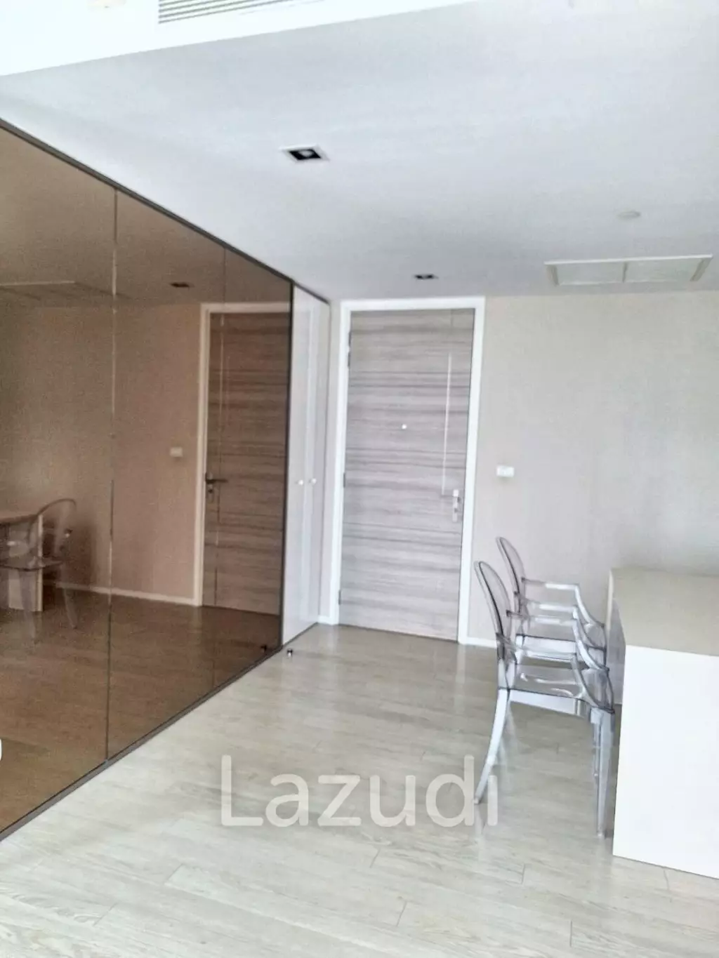 1 Bed 1 Bath 54 SQ.M The Room Sukhumvit 21