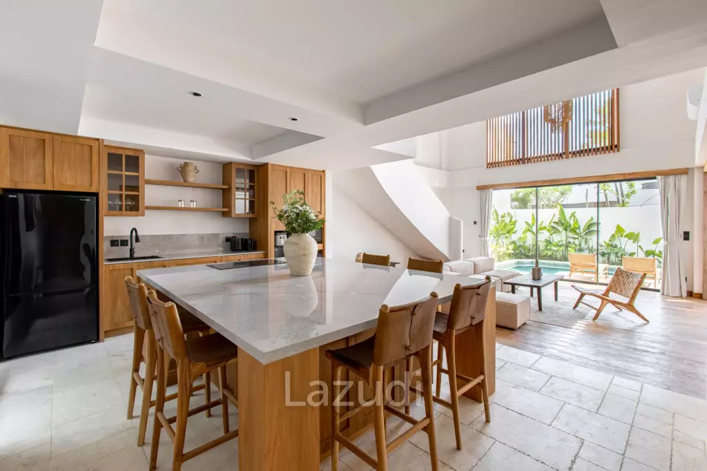 OCEAN-VIEW LUXURY VILLA WITH SMART HOME TECHNOLOGY IN ULUWATU