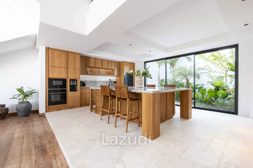 OCEAN-VIEW LUXURY VILLA WITH SMART HOME TECHNOLOGY IN ULUWATU