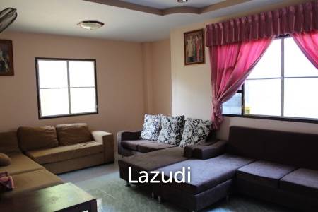 4 Bedroom House for Sale in City