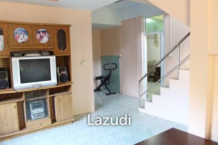 4 Bedroom House for Sale in City