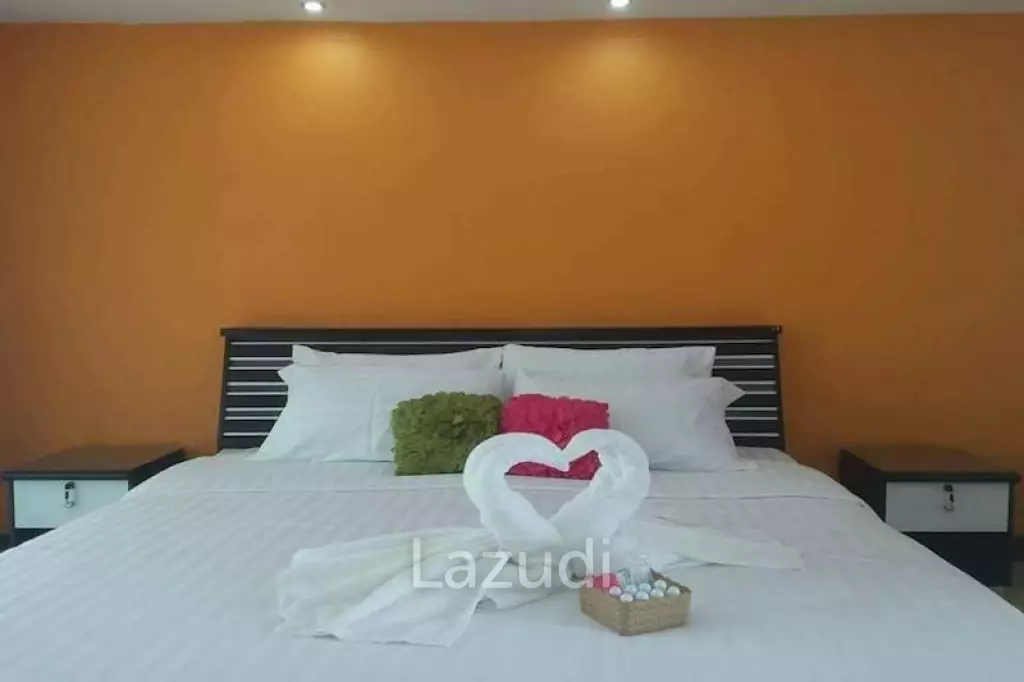 Apartment 24 Room With 5 Bedroom House for Sale