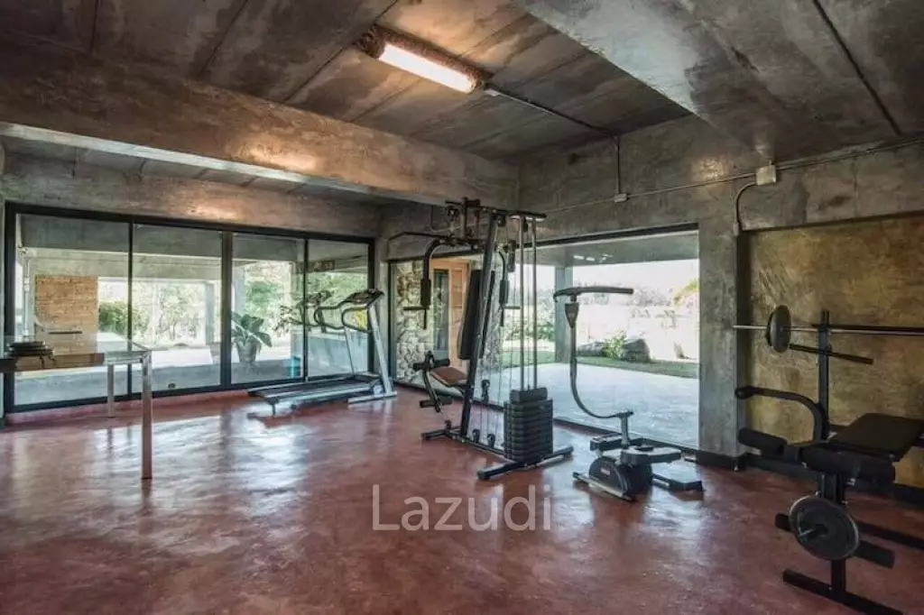Exceptional House on 4 Hectares of Land for Sale