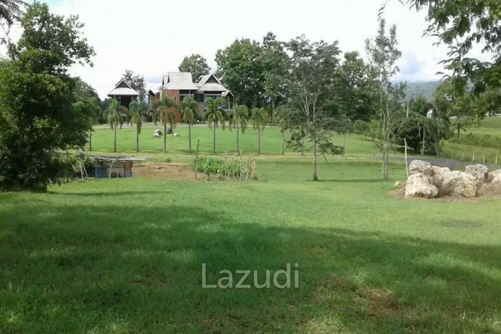 Exceptional House on 4 Hectares of Land for Sale