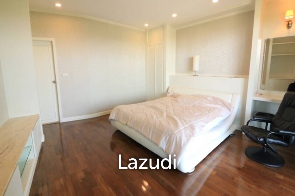 Luxury Condo 3 Bedroom In Chiang Mai for Sale