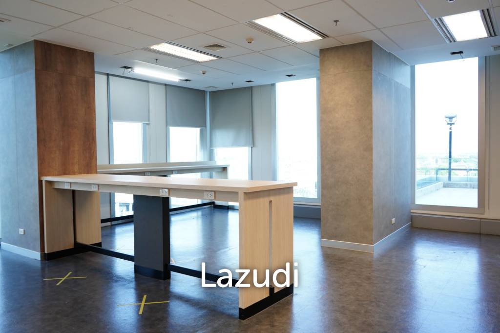 Ultra Luxury Office Space for rent in Bangna