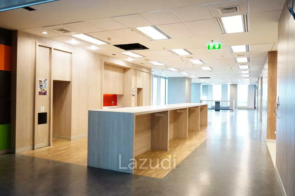 Ultra Luxury Office Space for rent in Bangna