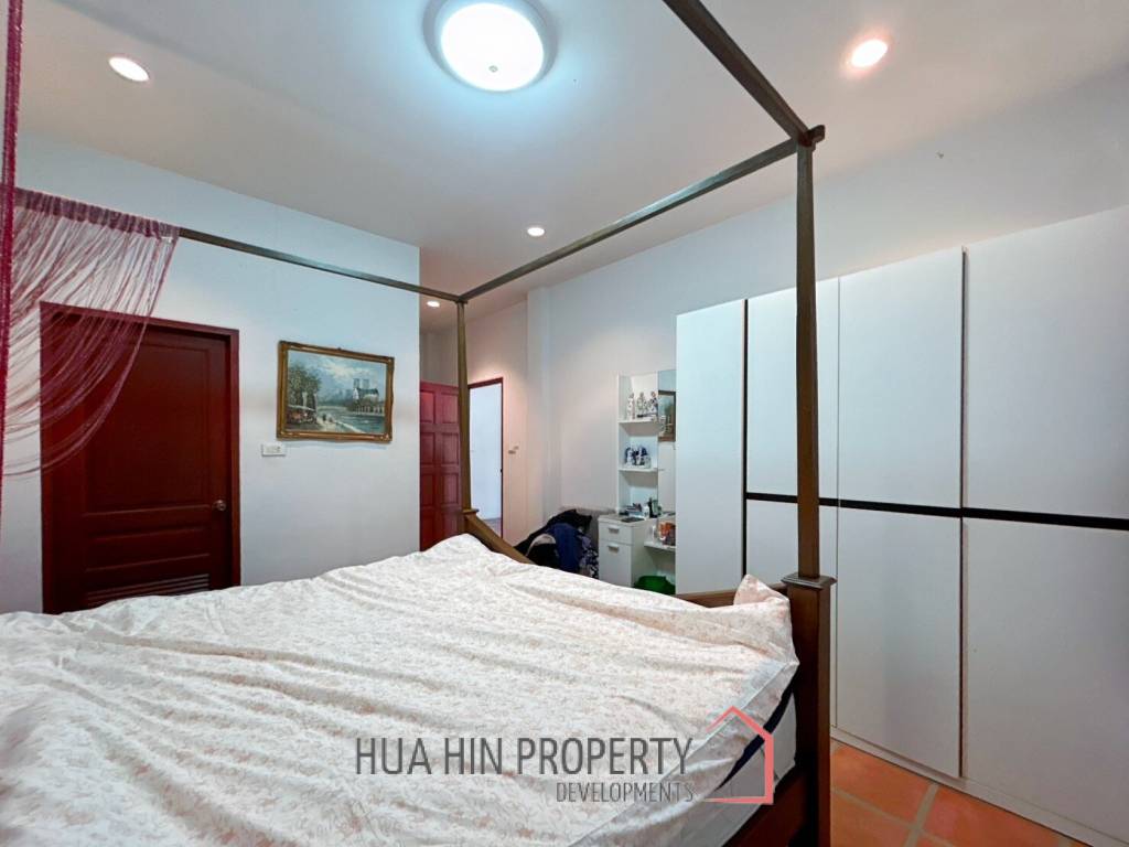 Khao Noi Village : 6 Bed 4 Bath Pool Villa