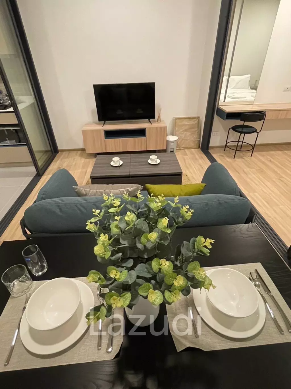 1 Bedroom 1 Bathroom 42 SQ.M XT Phayathai