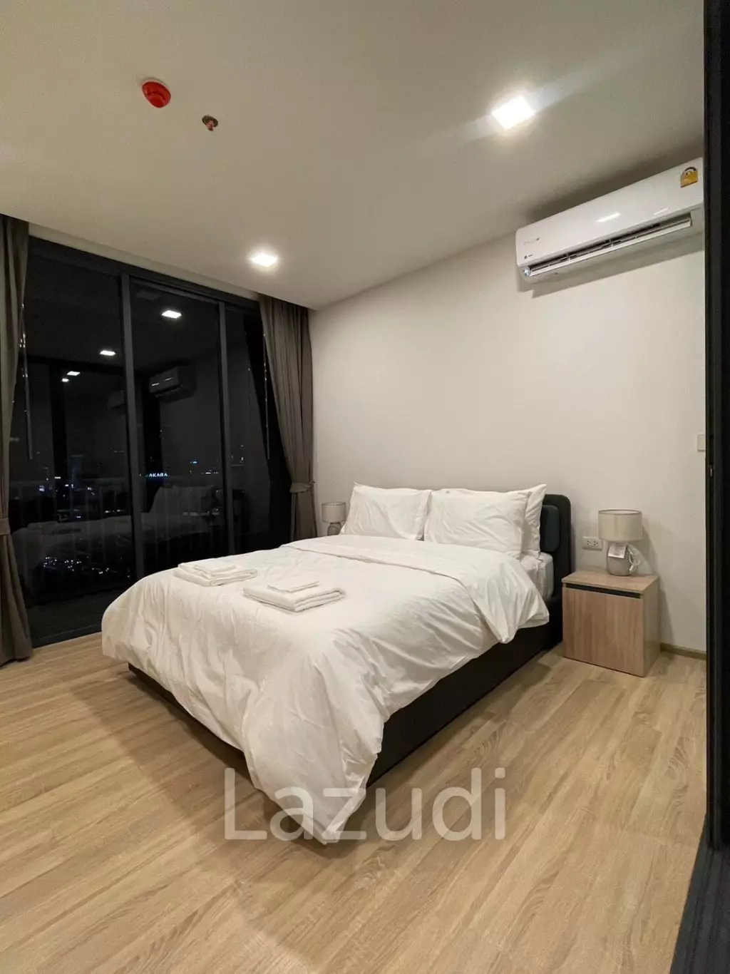 1 Bedroom 1 Bathroom 42 SQ.M XT Phayathai