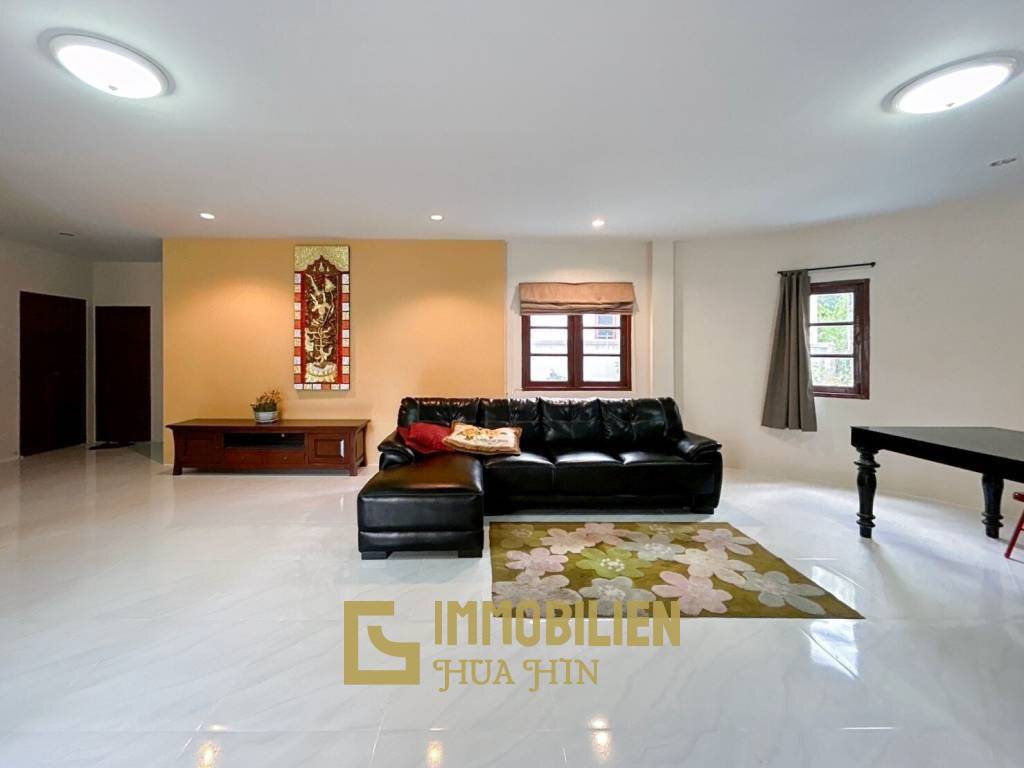 Khao Noi Village : 6 Bed 4 Bath Pool Villa