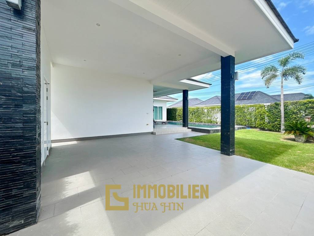 Aria Hua Hin: Modern 3-Bedroom Villa with Pool