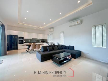 Aria Hua Hin: Modern 3-Bedroom Villa with Pool