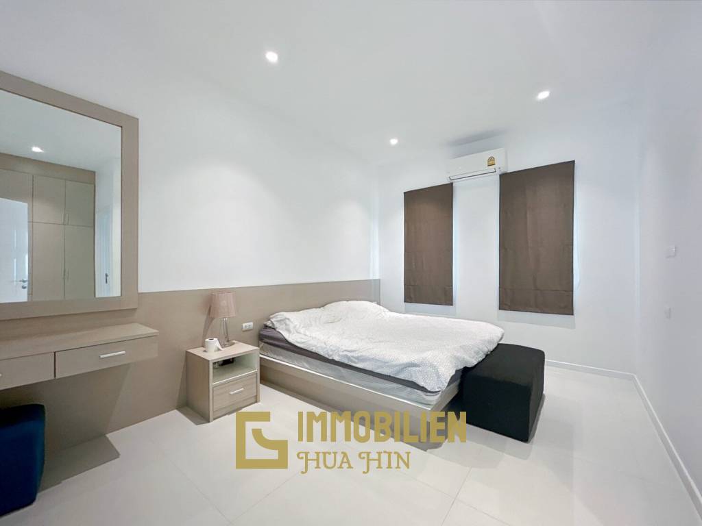 Aria Hua Hin: Modern 3-Bedroom Villa with Pool