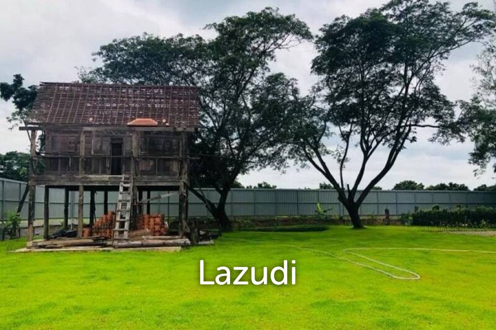 Luxurious Colonial House for Sale