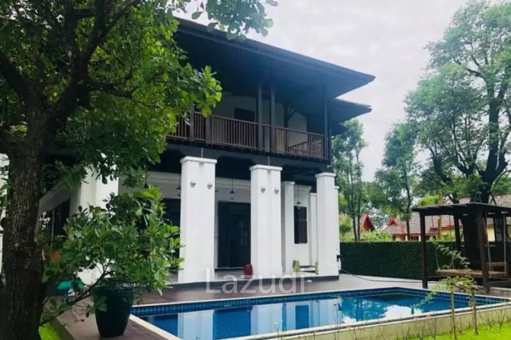 Luxurious Colonial House for Sale