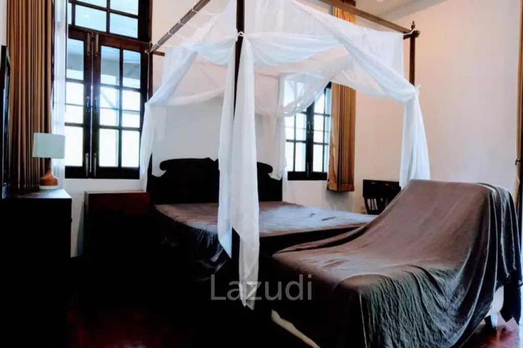 Luxurious Colonial House for Sale