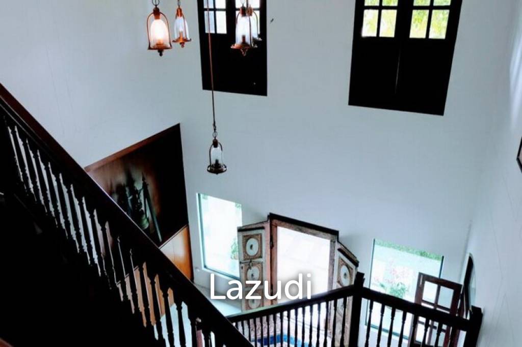 Luxurious Colonial House for Sale