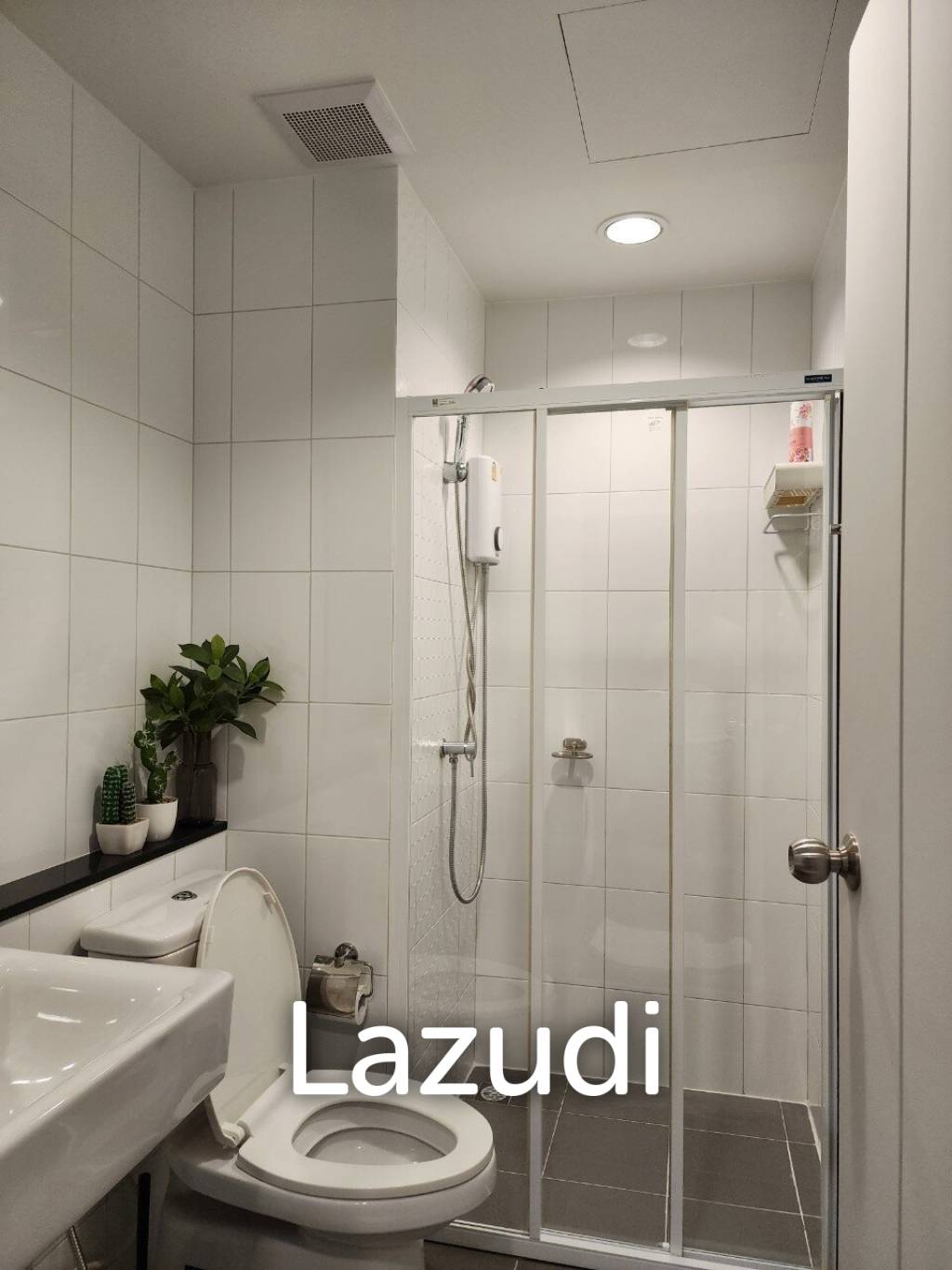 1 Bed 2 Baths 70.5 SQ.M. Unio Sukhumvit 72