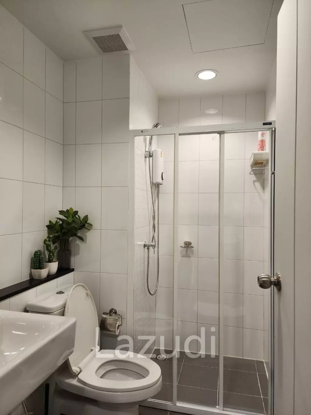 1 Bed 2 Baths 70.5 SQ.M. Unio Sukhumvit 72