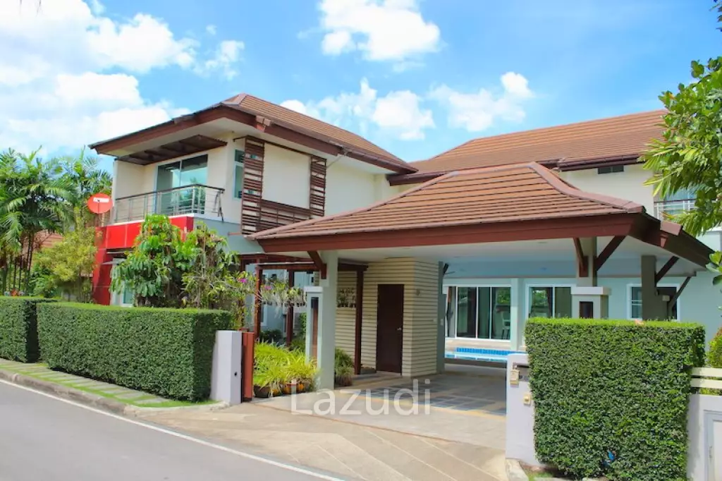 Luxury Pool Villa for Sale in Housing Project