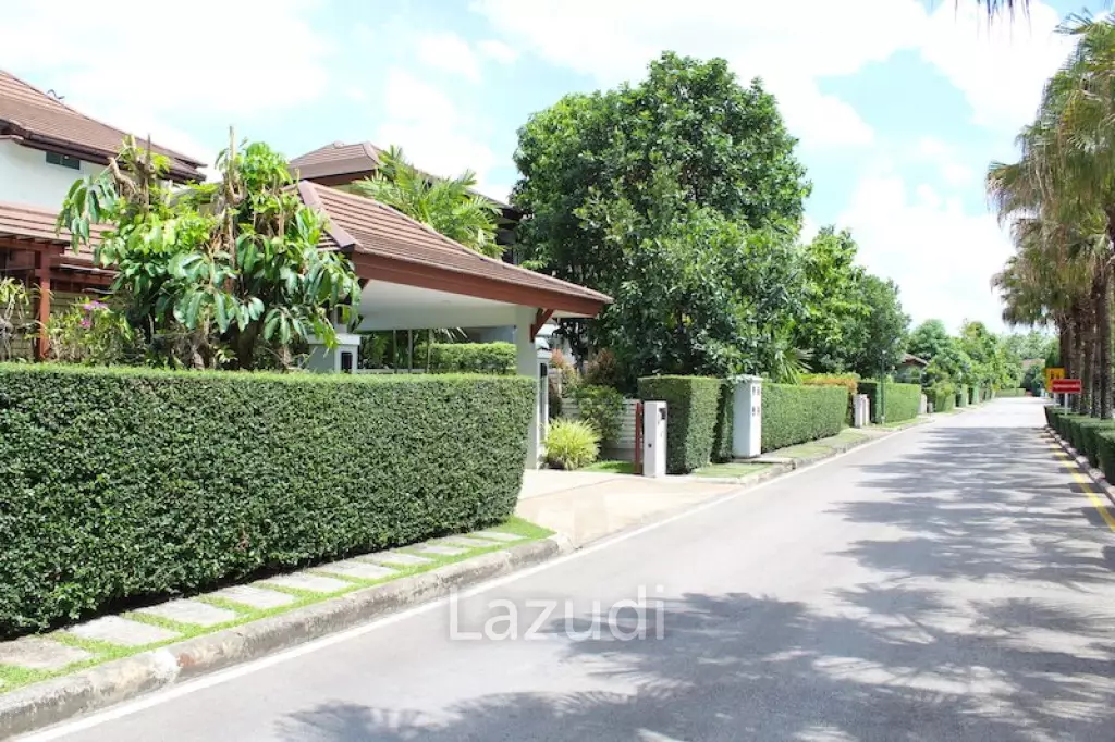 Luxury Pool Villa for Sale in Housing Project
