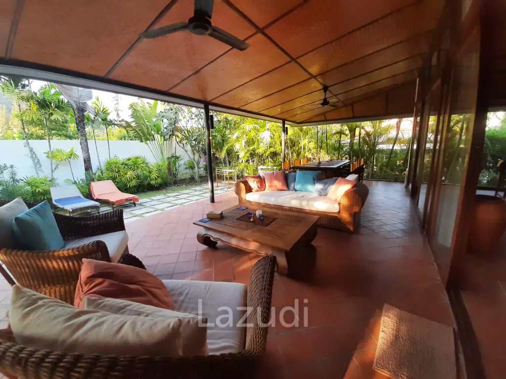 Villa Vista: Charming 3 Bedroom Pool Villa