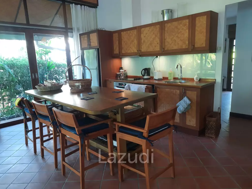 Villa Vista: Charming 3 Bedroom Pool Villa