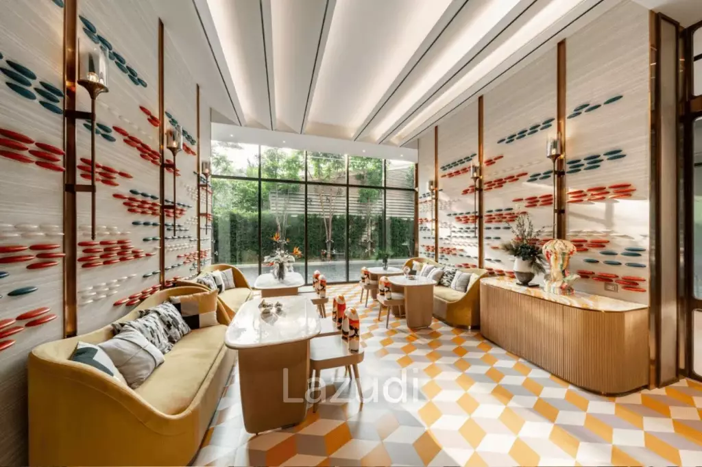 Modern 28.5 sqm Studio Condo on 9th Floor at Life Phahon - Ladprao, Chatuchak Bangkok