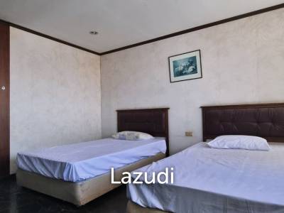 3 Beds 2 Baths 151 SQ.M. Jomtien Plaza Condotel