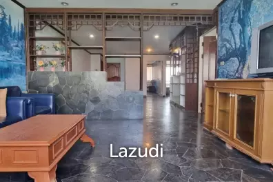 3 Beds 2 Baths 151 SQ.M. Jomtien Plaza Condotel