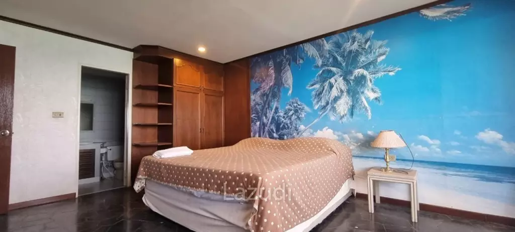 3 Beds 2 Baths 151 SQ.M. Jomtien Plaza Condotel