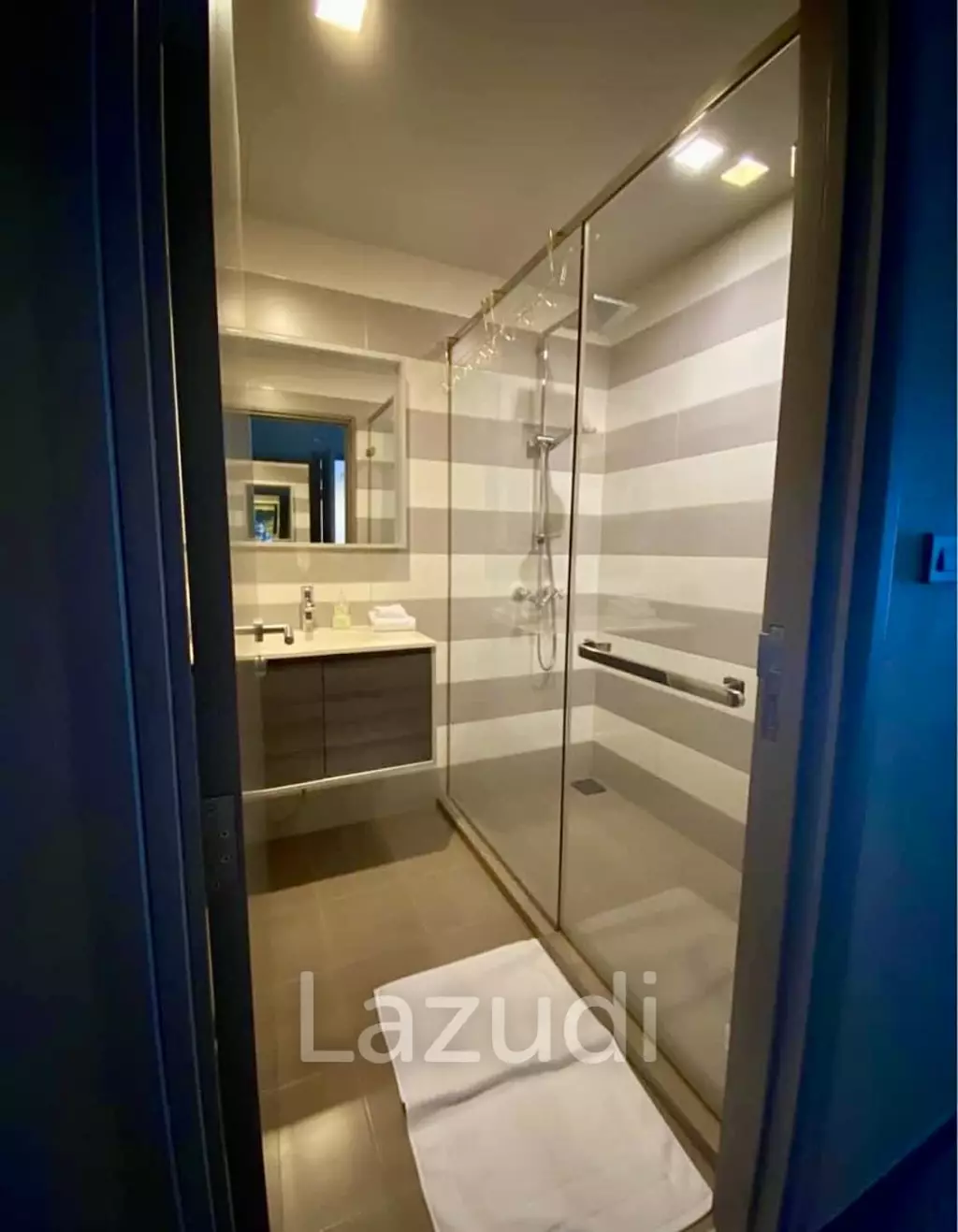 2 Bedroom 2 Bathroom 65 SQ.M Ceil by Sansiri