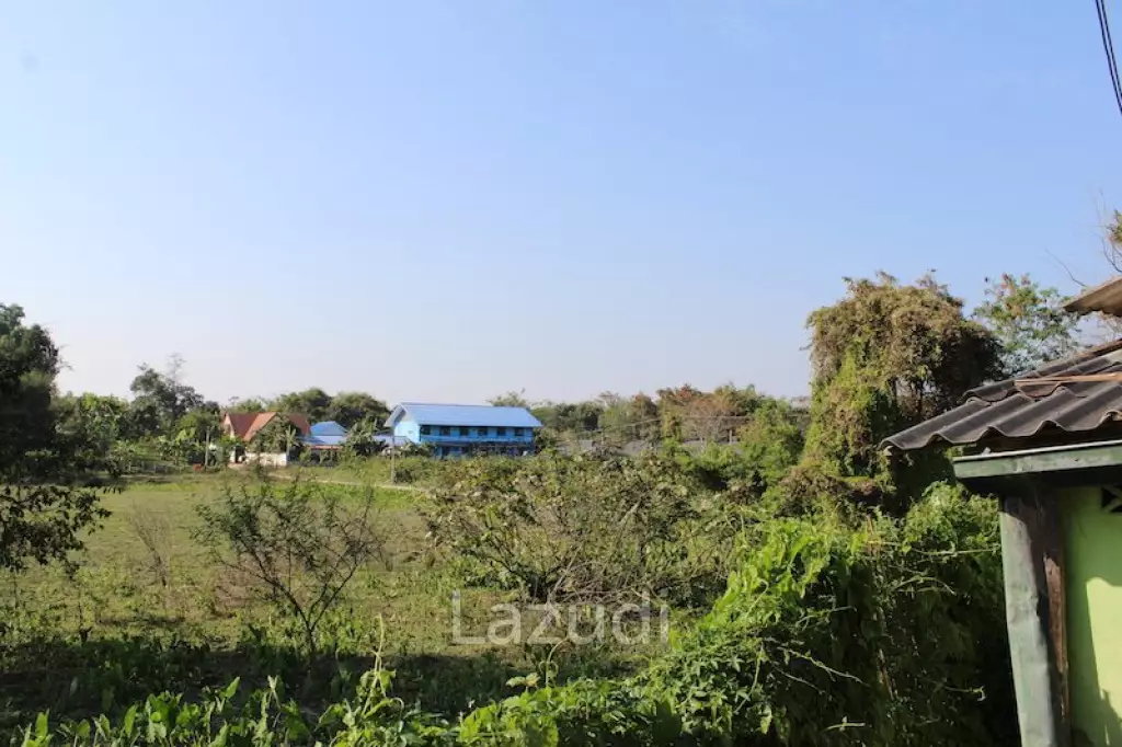 House Near City with Nice Garden for Sale