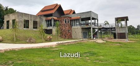 Luxurious Contemporary House for Sale