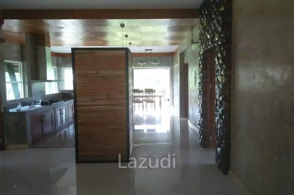 Luxurious Contemporary House for Sale