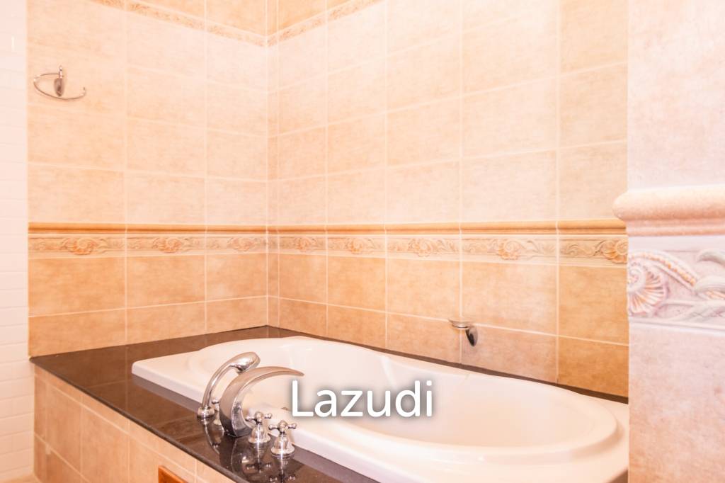 Luxury 5 Bed Pool Villa at Khao Tao