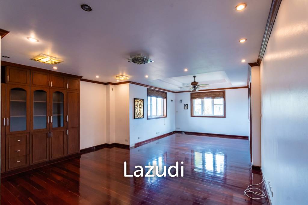 Luxury 5 Bed Pool Villa at Khao Tao