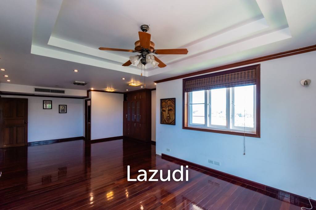 Luxury 5 Bed Pool Villa at Khao Tao