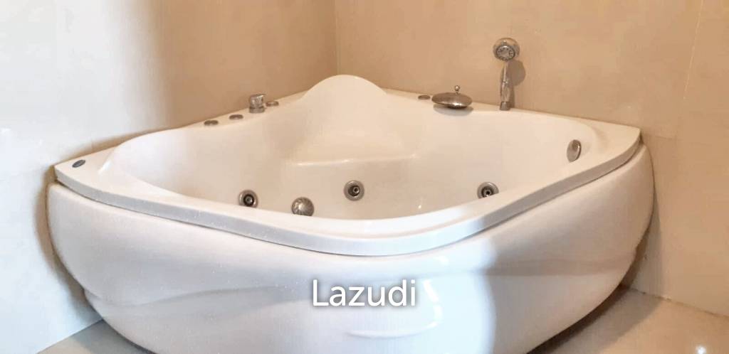 1 Bed 1 Bath  61 SQ.M Baan Sathorn Chaopraya