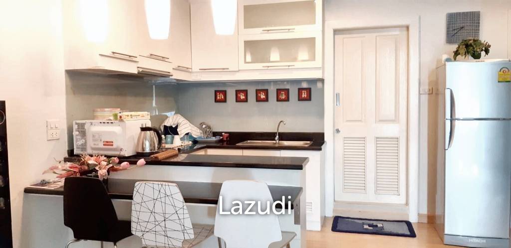 1 Bed 1 Bath  61 SQ.M Baan Sathorn Chaopraya