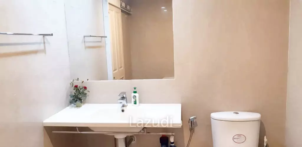 1 Bed 1 Bath  61 SQ.M Baan Sathorn Chaopraya