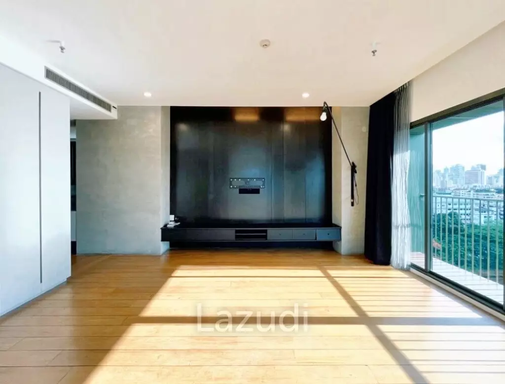 1 Bedroom 1 Bathroom 67 SQ.M at Noble Solo