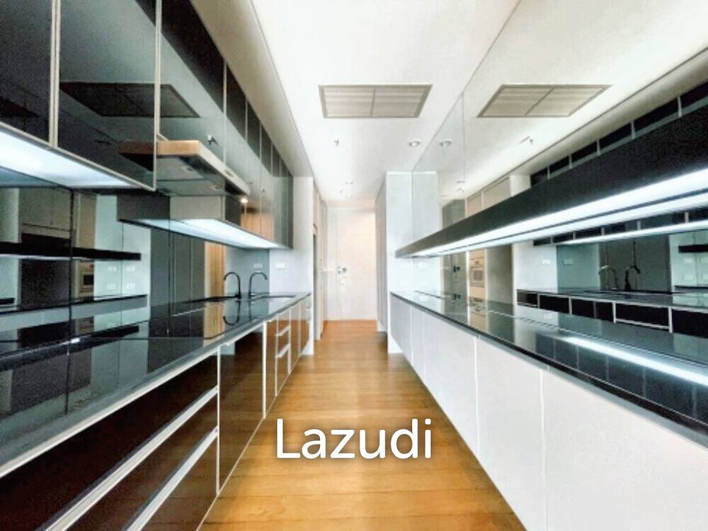 1 Bedroom 1 Bathroom 67 SQ.M at Noble Solo